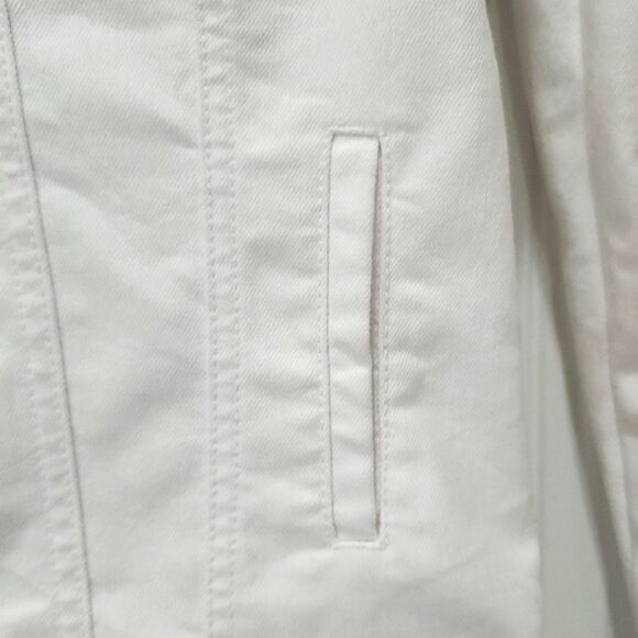 Old Navy White Women's Denim Jacket🛍🧥, Size Small - Picture 4 of 7